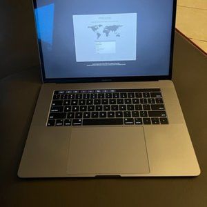 MacBook Pro 15-Inch "Core i7" 2.2GHz TouchBar (A1990) 2018